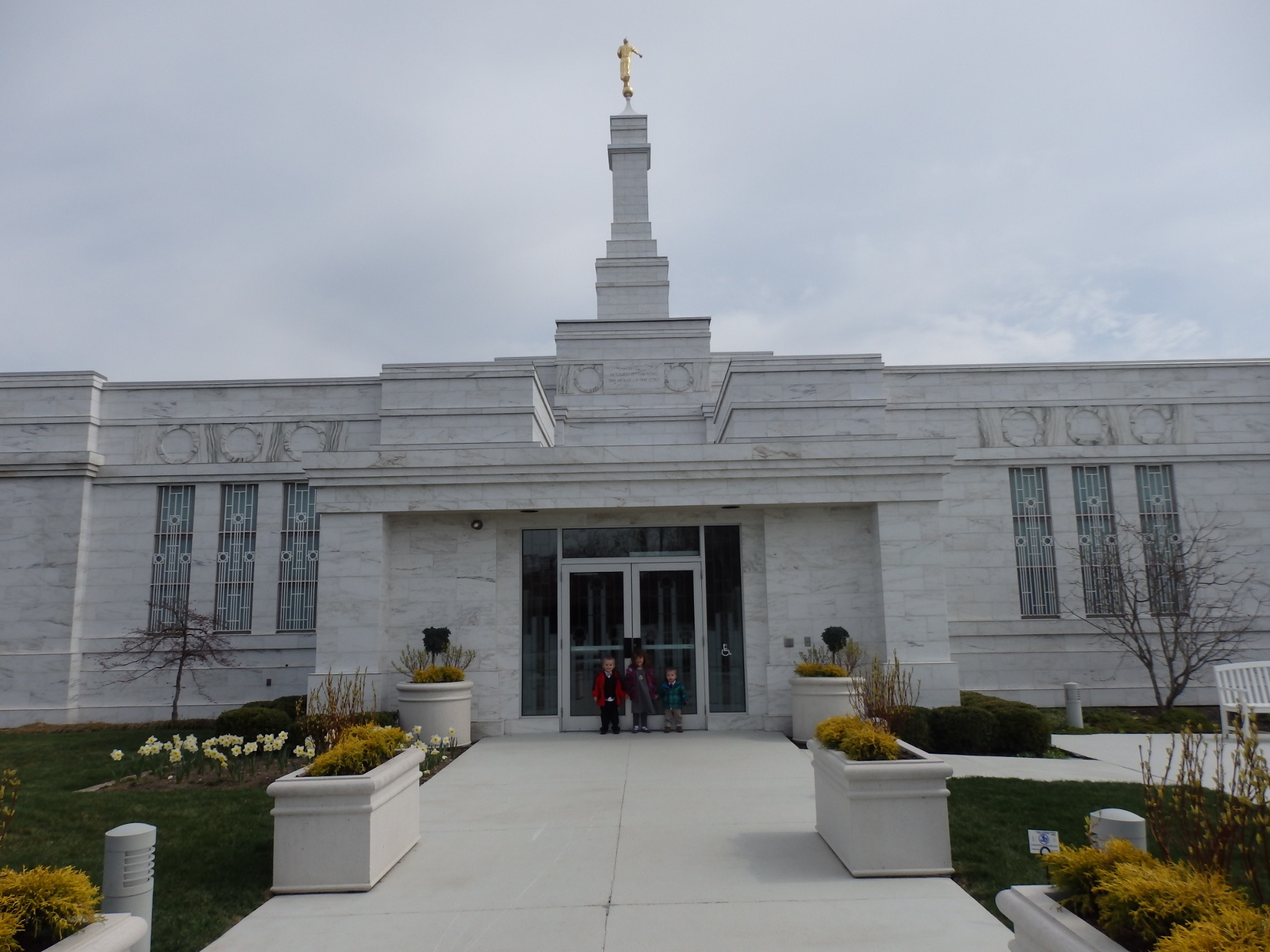 Kids near the door of the Columbus Temple